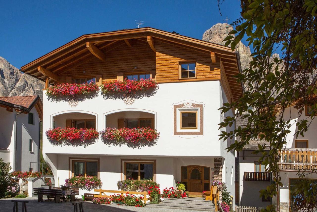 Garni Gran Pre Bed & Breakfast Corvara In Badia Exterior photo