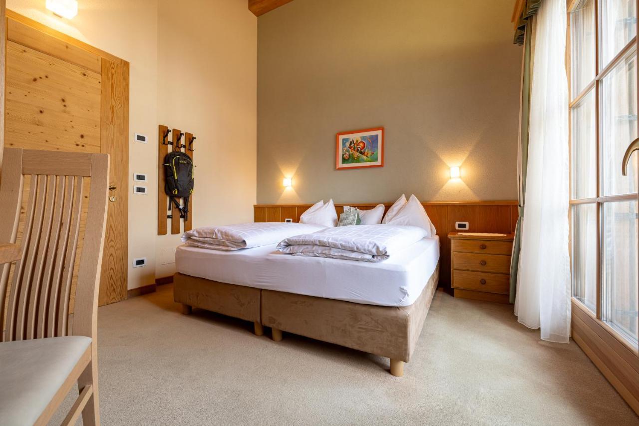 Garni Gran Pre Bed & Breakfast Corvara In Badia Exterior photo